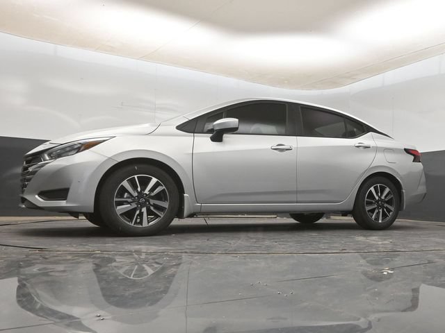 New 2025 Nissan Versa SV w/ Trunk Package FWD image 12