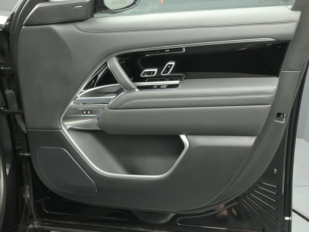 Used 2023 Land Rover Range Rover SE AWD/4WD image 18