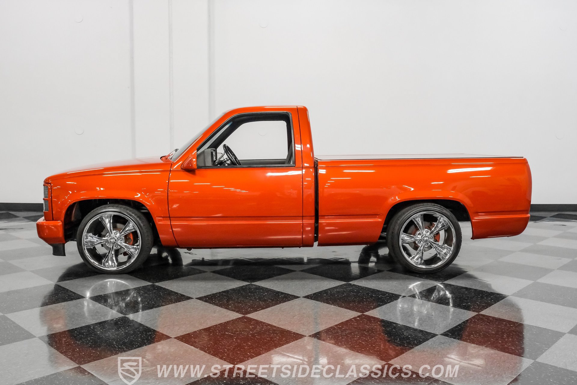Used 1992 Chevrolet Silverado 1500 2WD Regular Cab image 2