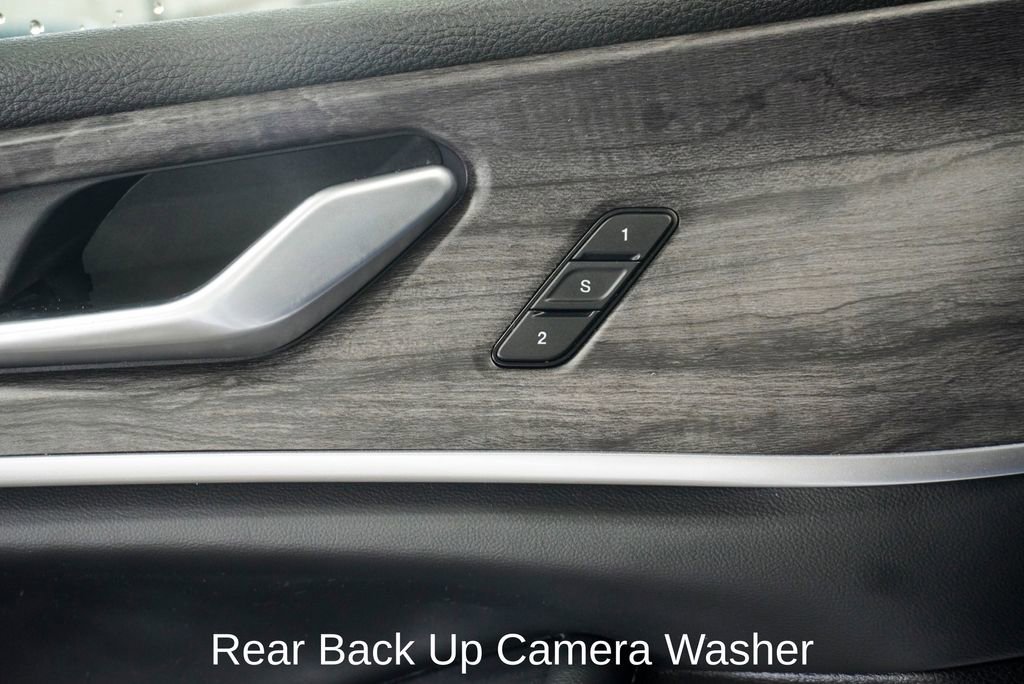 Used 2024 Jeep Grand Cherokee L Limited w/ Luxury Tech Group II image 31