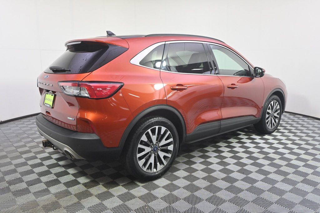 Used 2020 Ford Escape Titanium AWD/4WD image 7