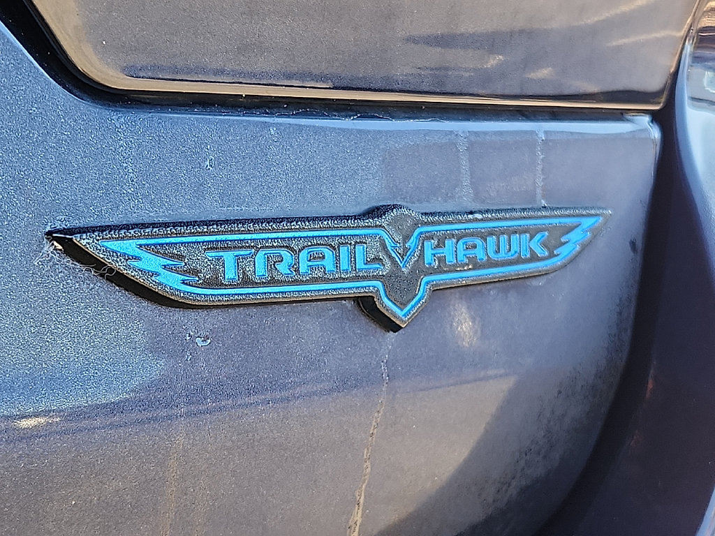 Used 2024 Jeep Grand Cherokee Trailhawk w/ Advanced Protech Group II AWD/4WD image 35