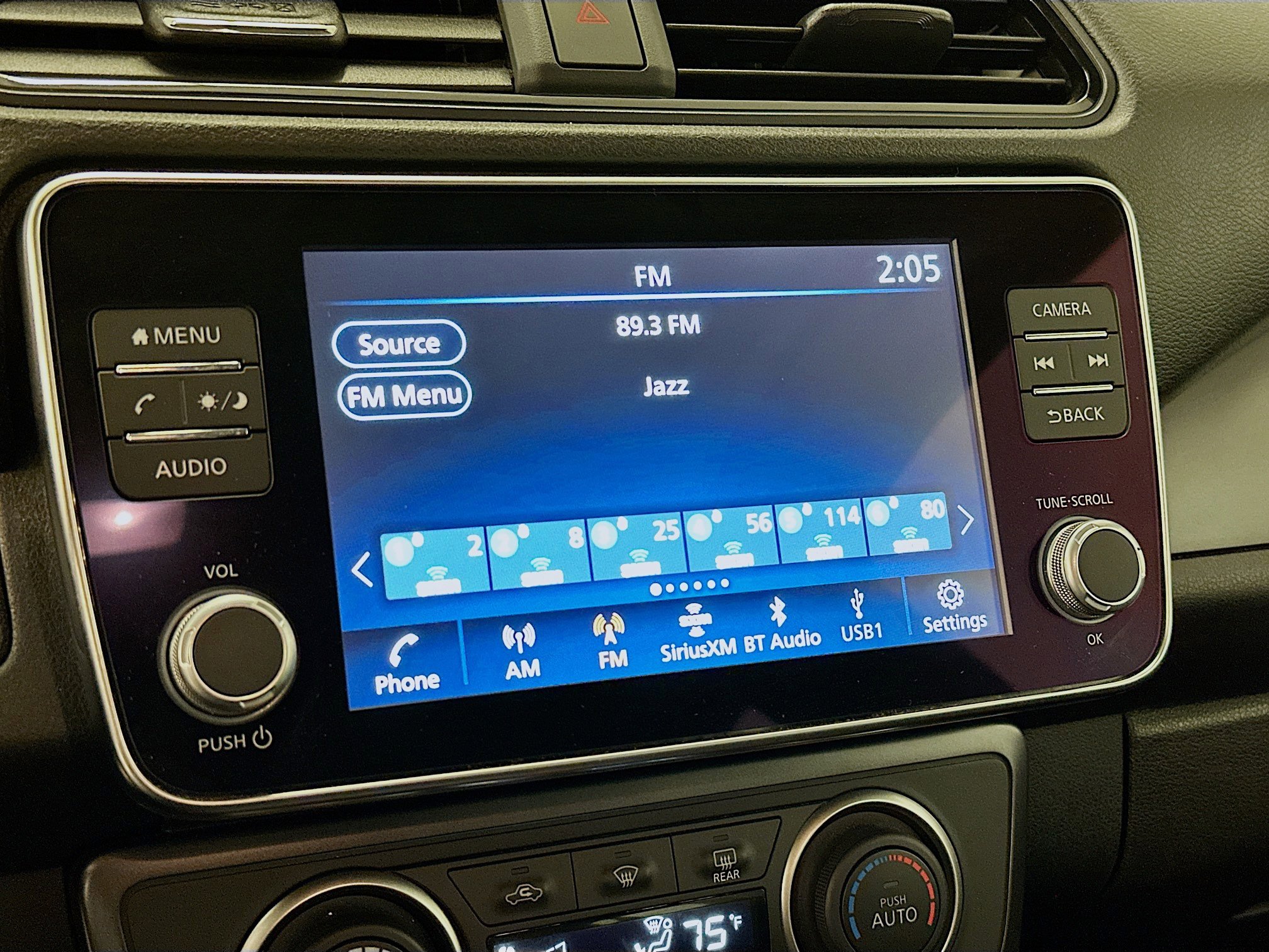 Used 2024 Nissan Leaf S image 21