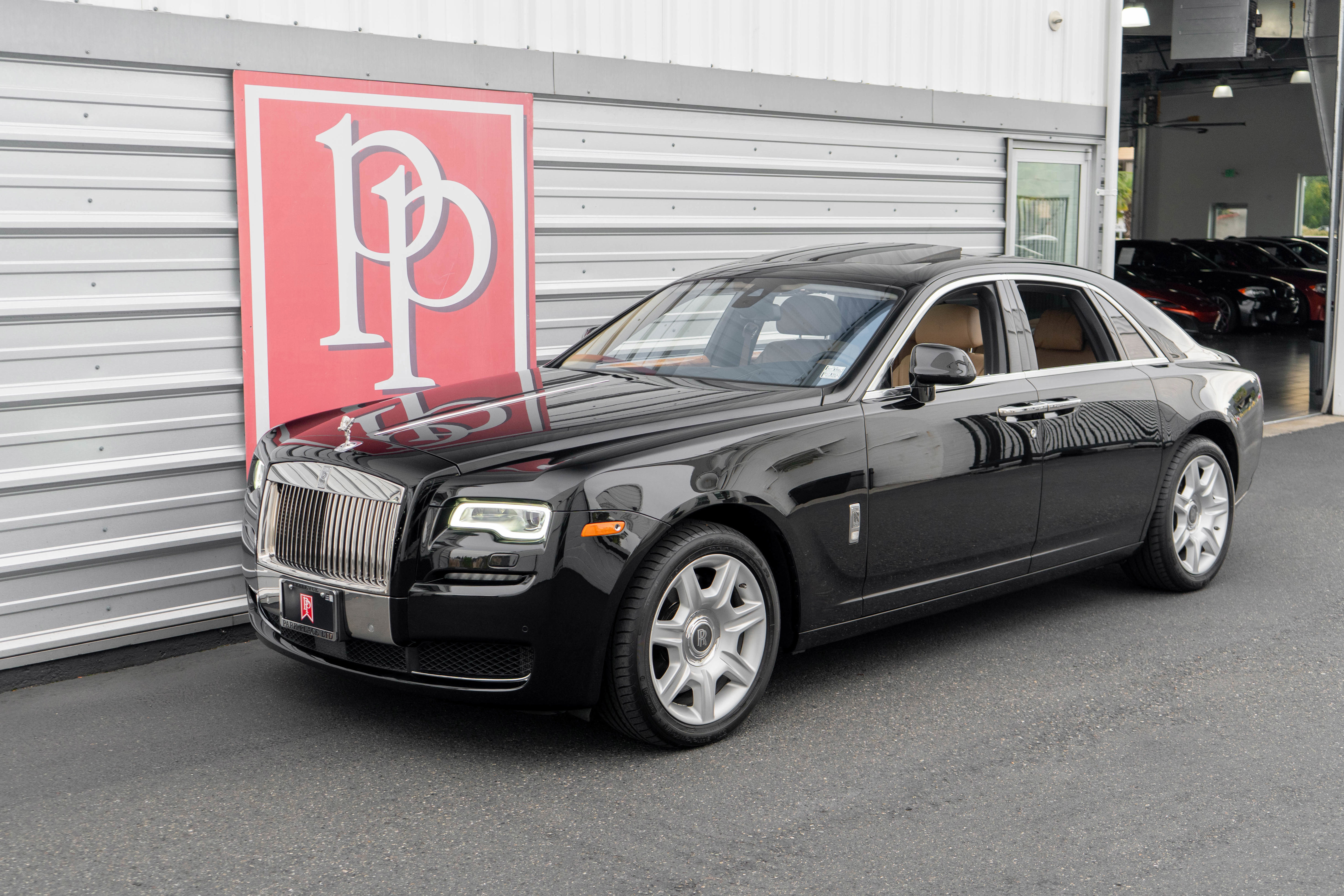 Used 2017 Rolls-Royce Ghost image 77