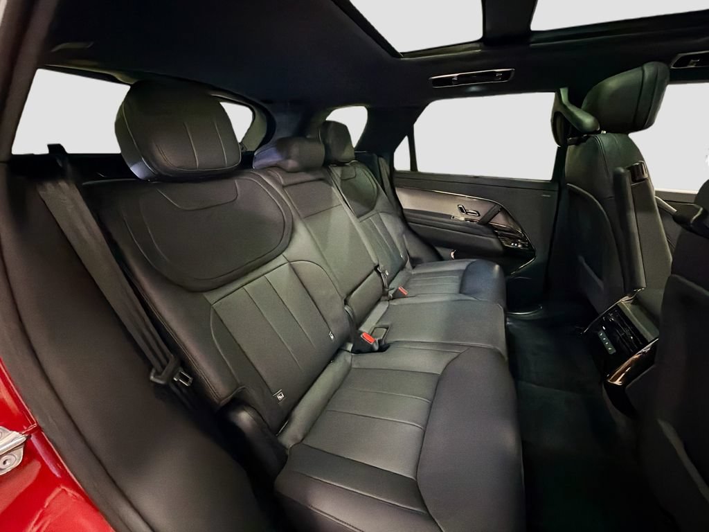 Used 2024 Land Rover Range Rover Sport SE AWD/4WD image 28