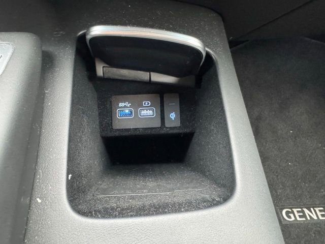 Certified 2024 Genesis GV70 2.5T image 32