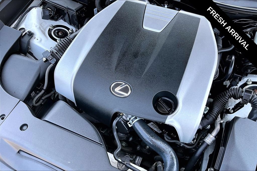 Used 2015 Lexus RC 350 w/ Luxury Package RWD image 29