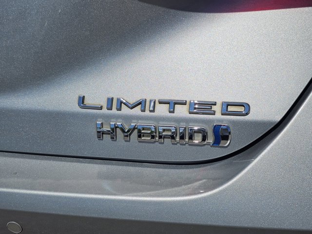 Used 2021 Toyota Avalon Limited w/ Advanced Safety Package FWD image 10