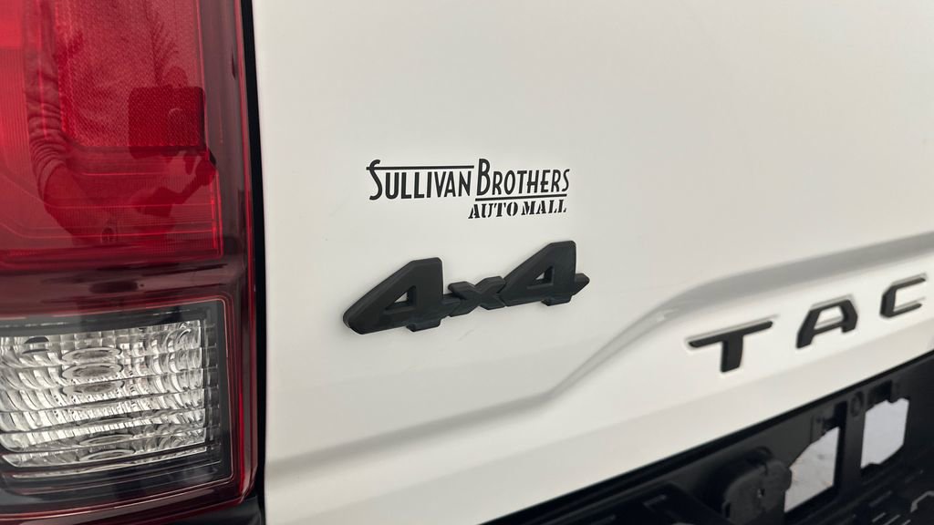Used 2023 Toyota Tacoma SR5 w/ Technology Package image 17
