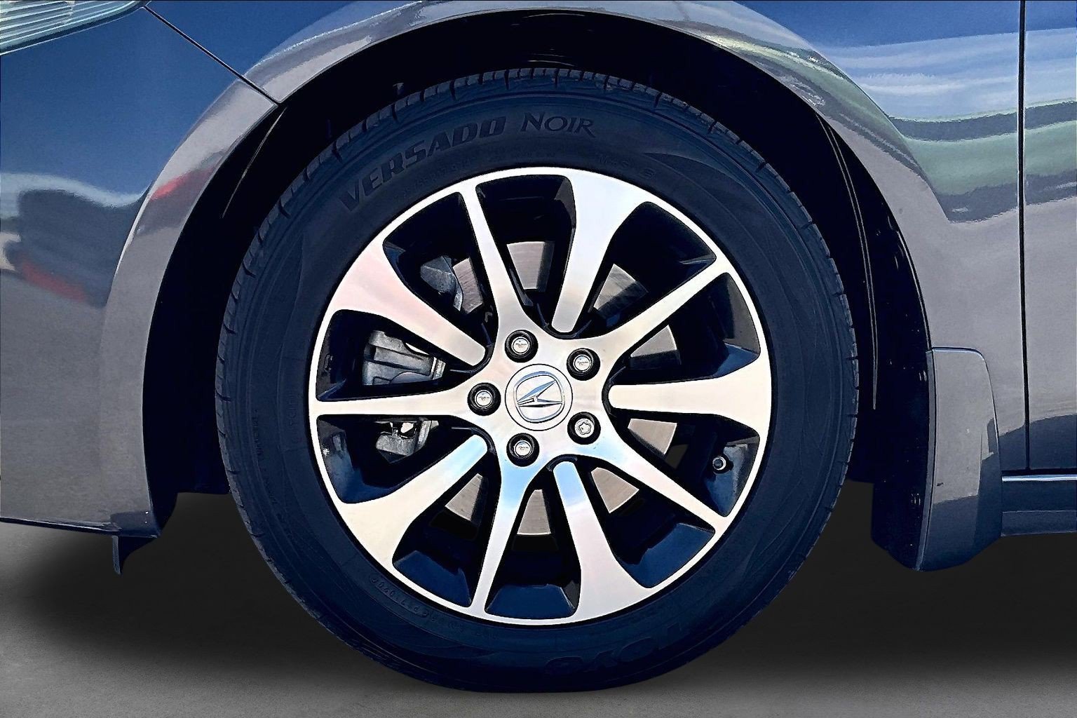 Used 2016 Acura TLX FWD image 8