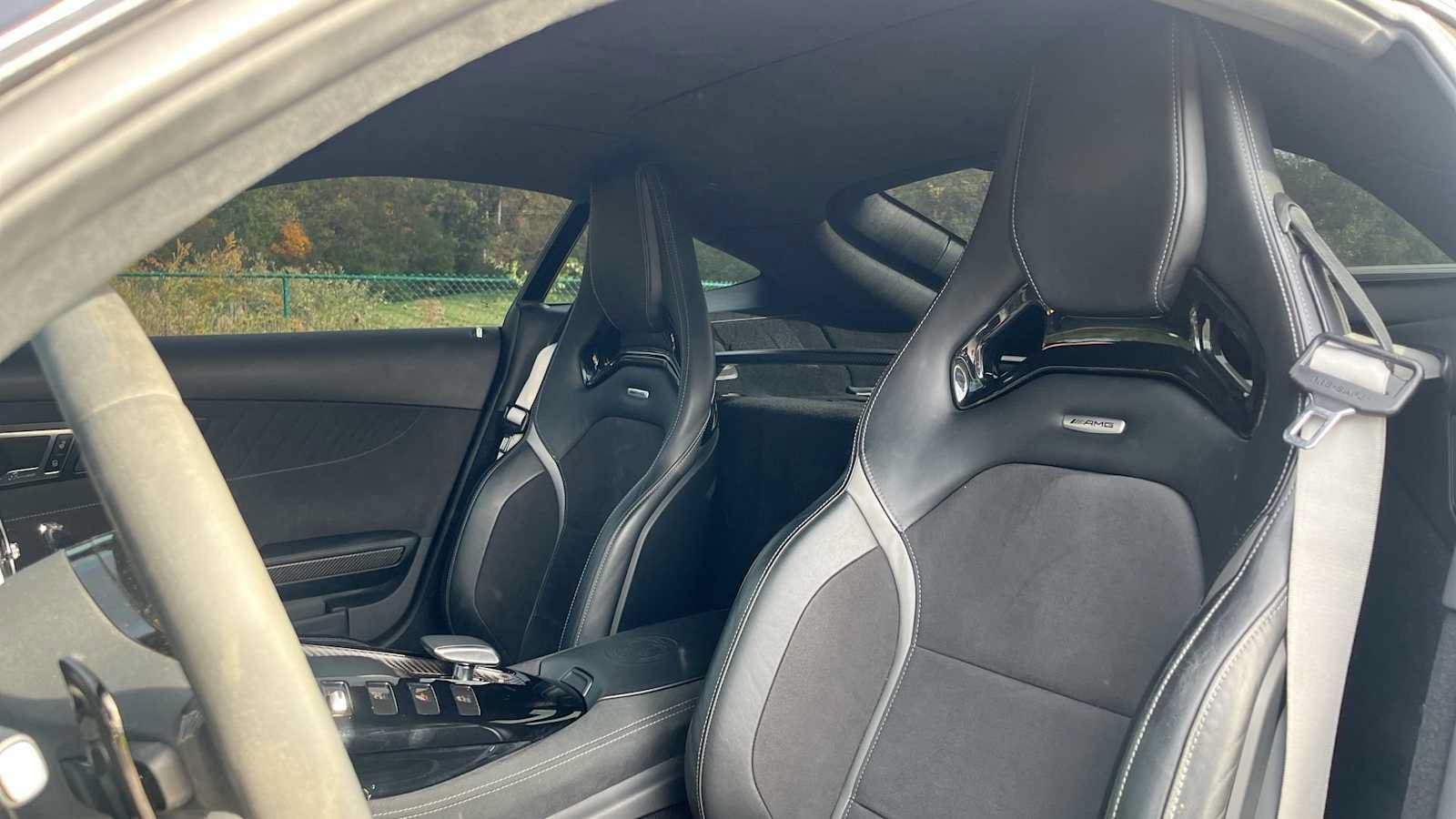 Used 2020 Mercedes-Benz AMG GT R image 27