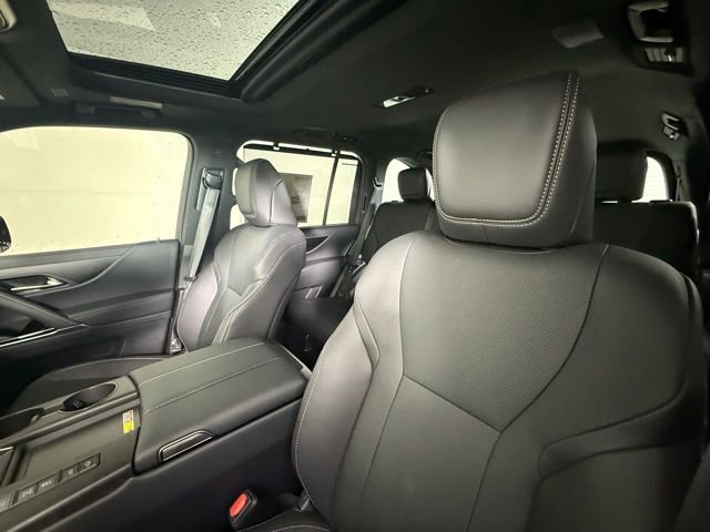 New 2025 Lexus LX 600 4WD w/ Luxury Package image 5