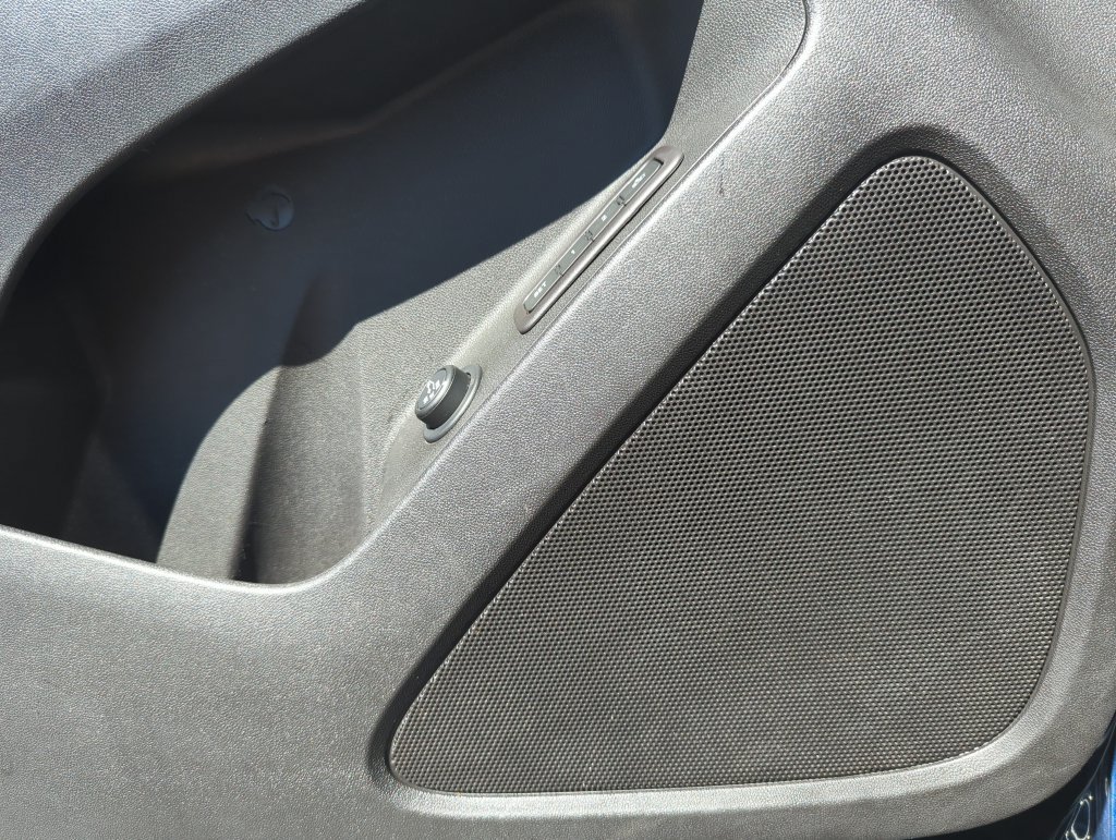 Used 2022 Chevrolet Equinox Premier FWD image 34