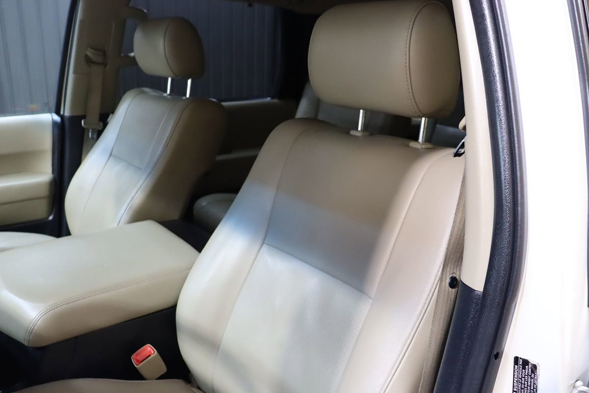 Used 2013 Toyota Sequoia Platinum RWD image 39