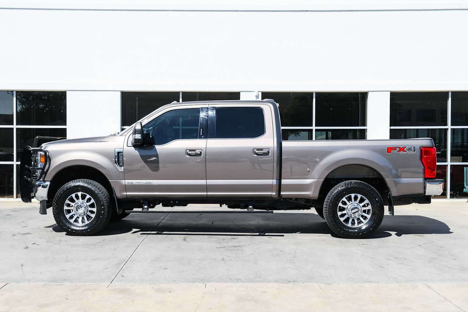 Used 2022 Ford F350 Lariat w/ Lariat Ultimate Package AWD/4WD image 19