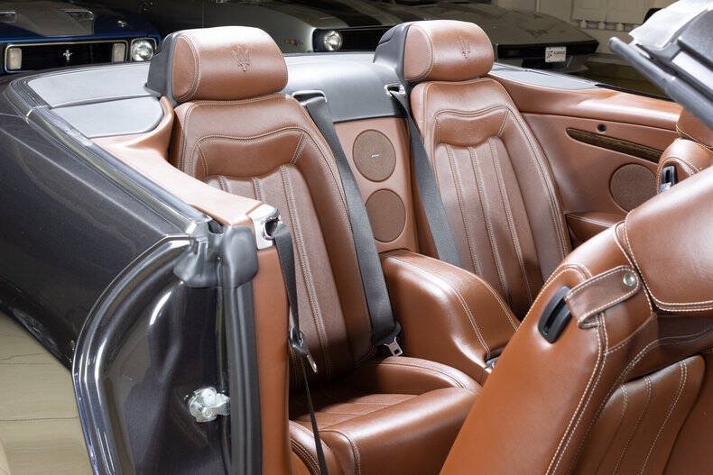 Used 2012 Maserati GranTurismo Convertible RWD image 49