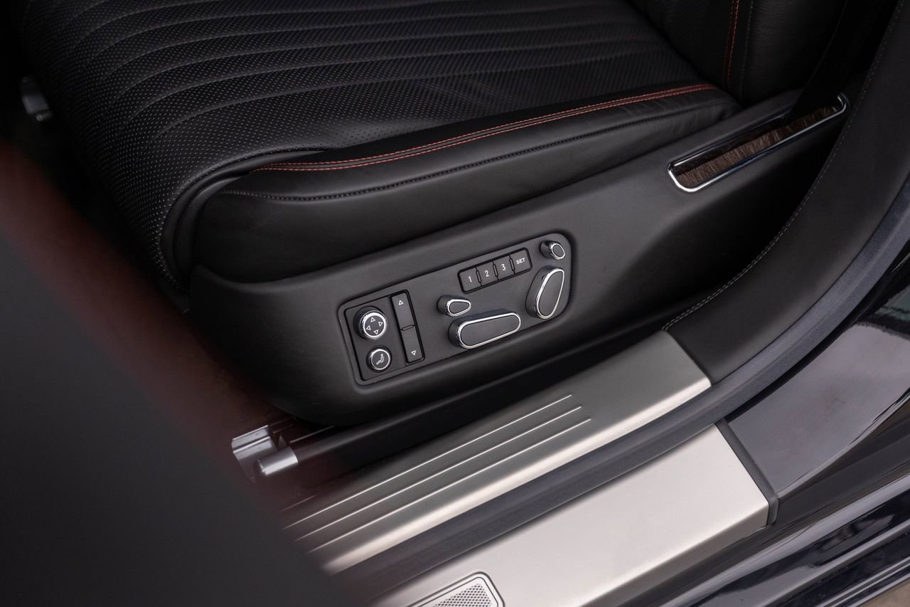 Used 2018 Bentley Flying Spur S V8 AWD/4WD image 17