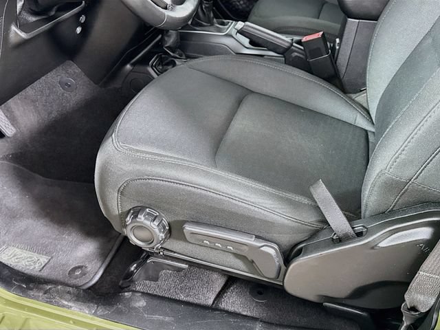 Used 2021 Jeep Wrangler Unlimited Sport AWD/4WD image 18