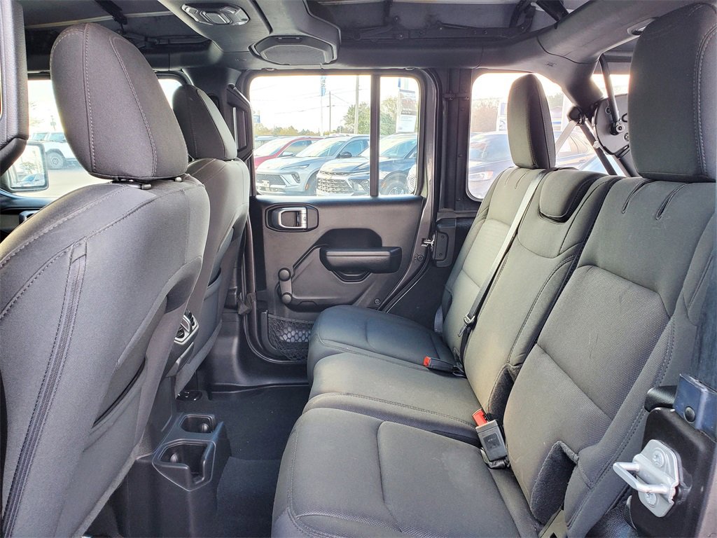 Used 2021 Jeep Wrangler Unlimited Sport image 26