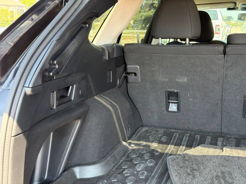 Used 2023 Subaru Outback Premium AWD/4WD image 17