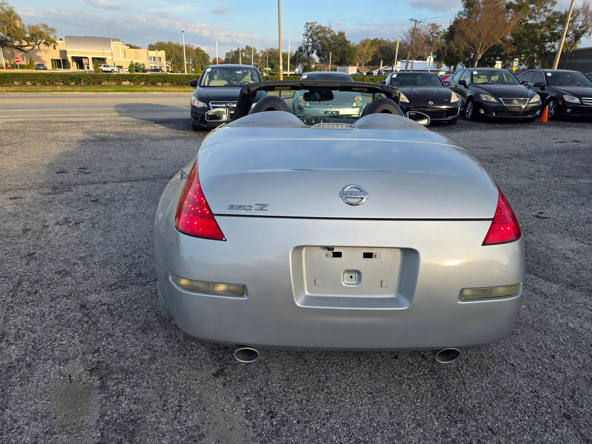 Used 2007 Nissan 350Z Enthusiast RWD image 6