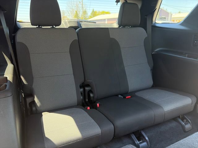 Used 2022 Chevrolet Traverse LT AWD/4WD image 39