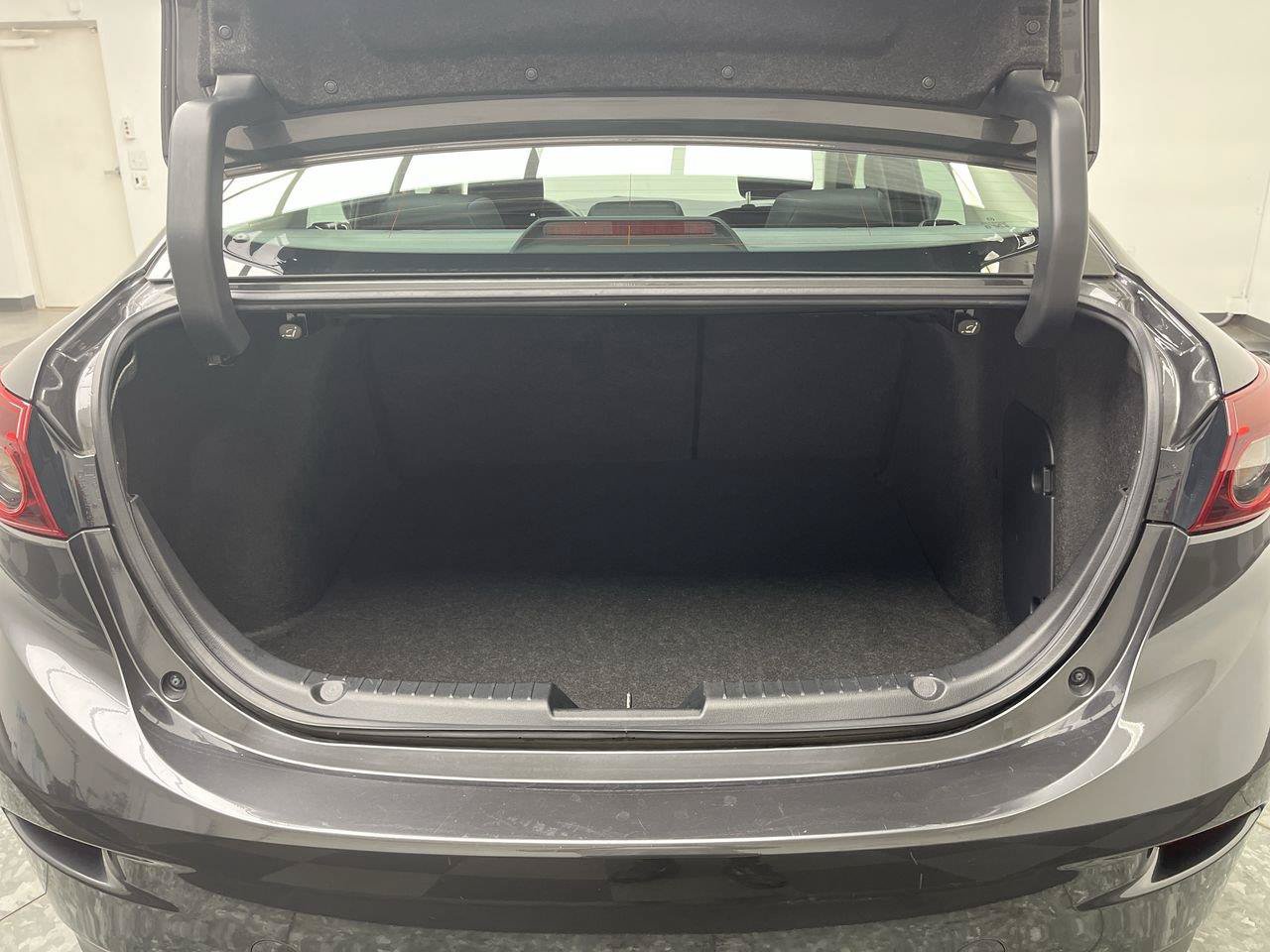 Used 2017 MAZDA MAZDA3 Sport FWD image 23