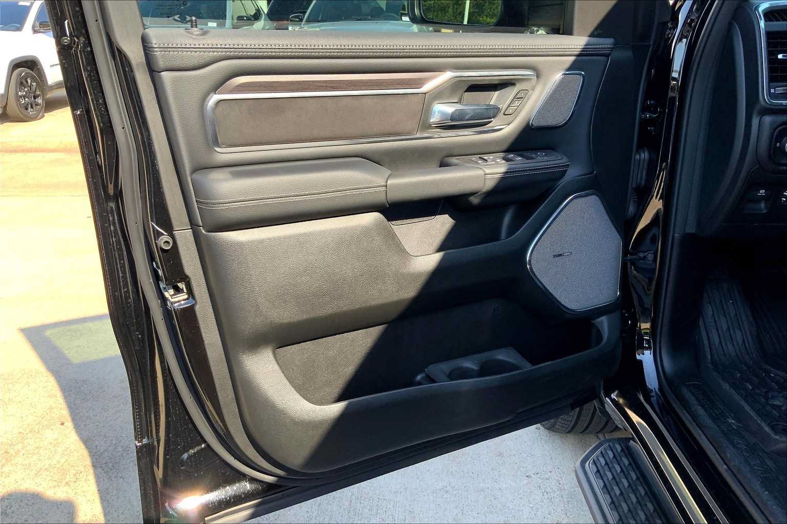 New 2026 RAM 1500 Laramie w/ Night Edition AWD/4WD image 10