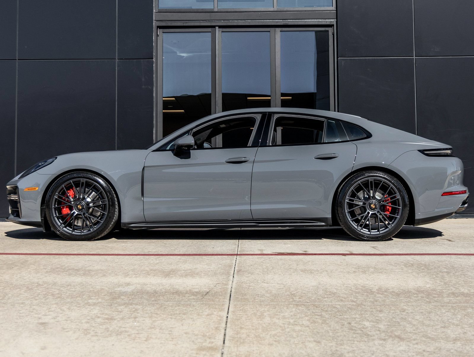 Certified 2026 Porsche Panamera GTS AWD/4WD image 2