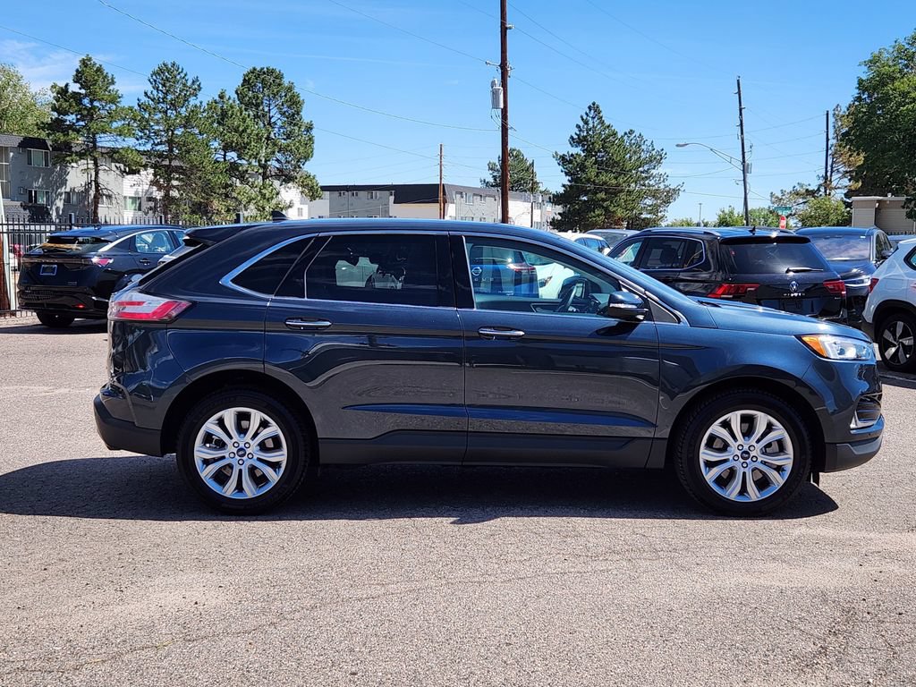 Used 2022 Ford Edge Titanium w/ Class II Trailer Tow Package AWD/4WD image 4