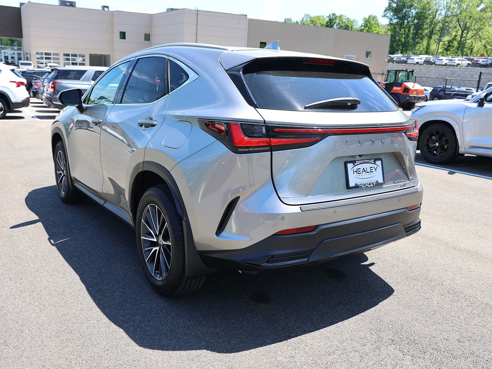 Used 2023 Lexus NX 350 AWD image 5