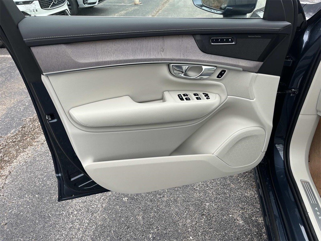 Certified 2026 Volvo XC90 B6 Ultra AWD/4WD image 21
