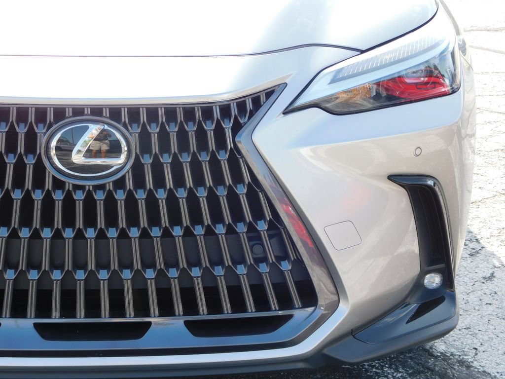 Used 2025 Lexus NX 350 AWD w/ Accessory Package (2T) image 9