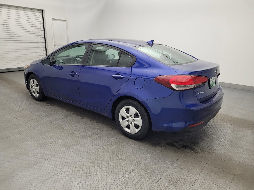 Used 2017 Kia Forte LX image 3