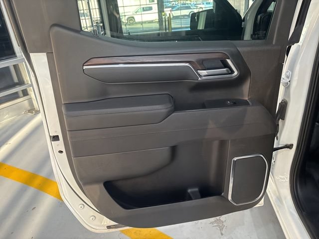 Used 2025 GMC Sierra 1500 SLT AWD/4WD image 19