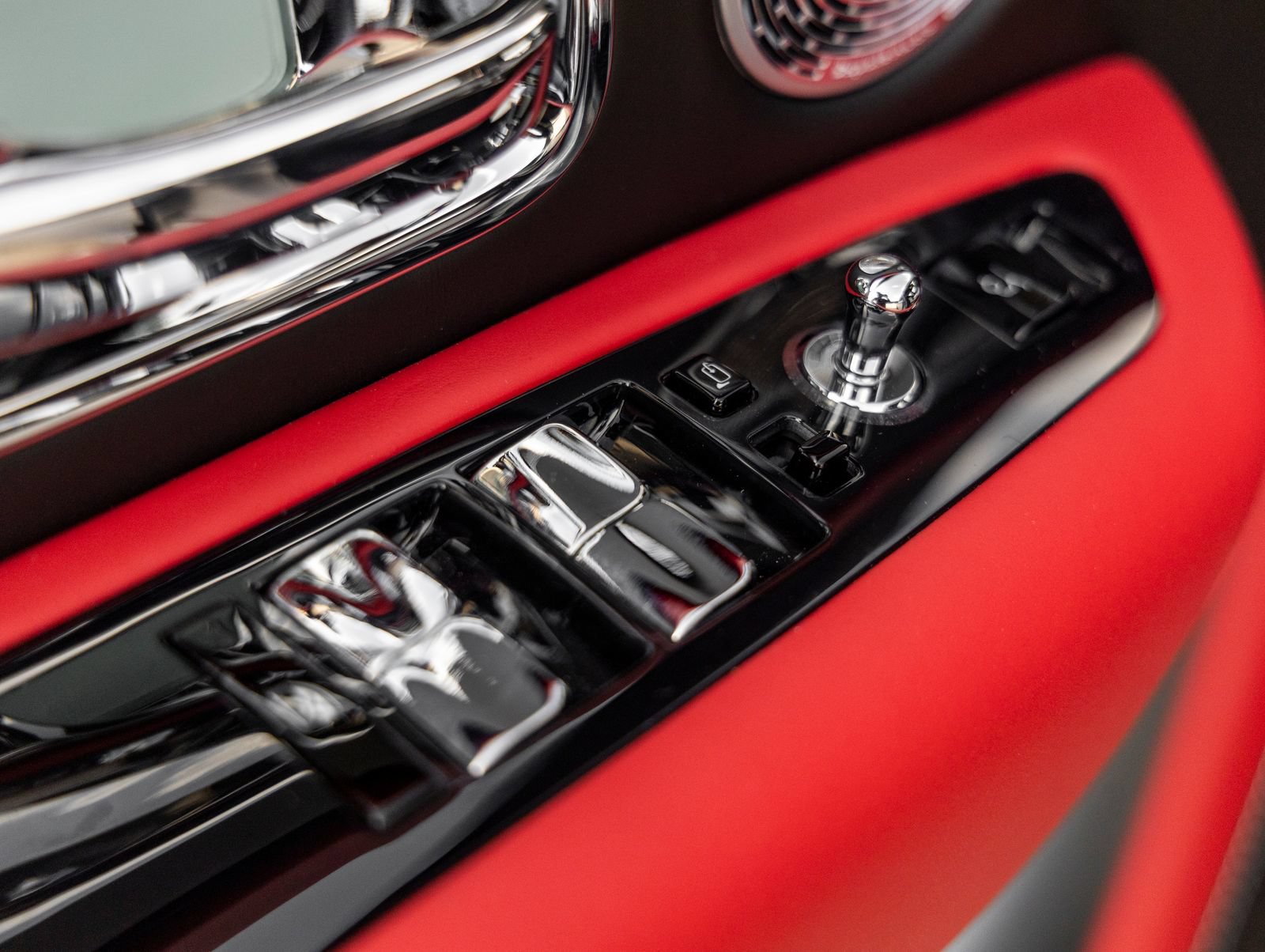 New 2027 Rolls-Royce Cullinan Black Badge AWD/4WD image 27