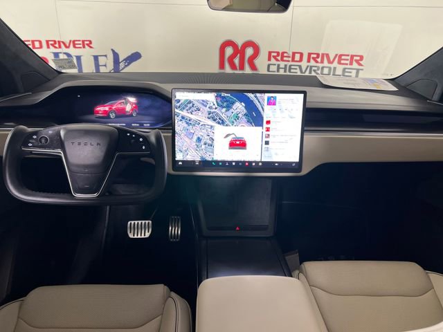 Used 2022 Tesla Model X Plaid image 12