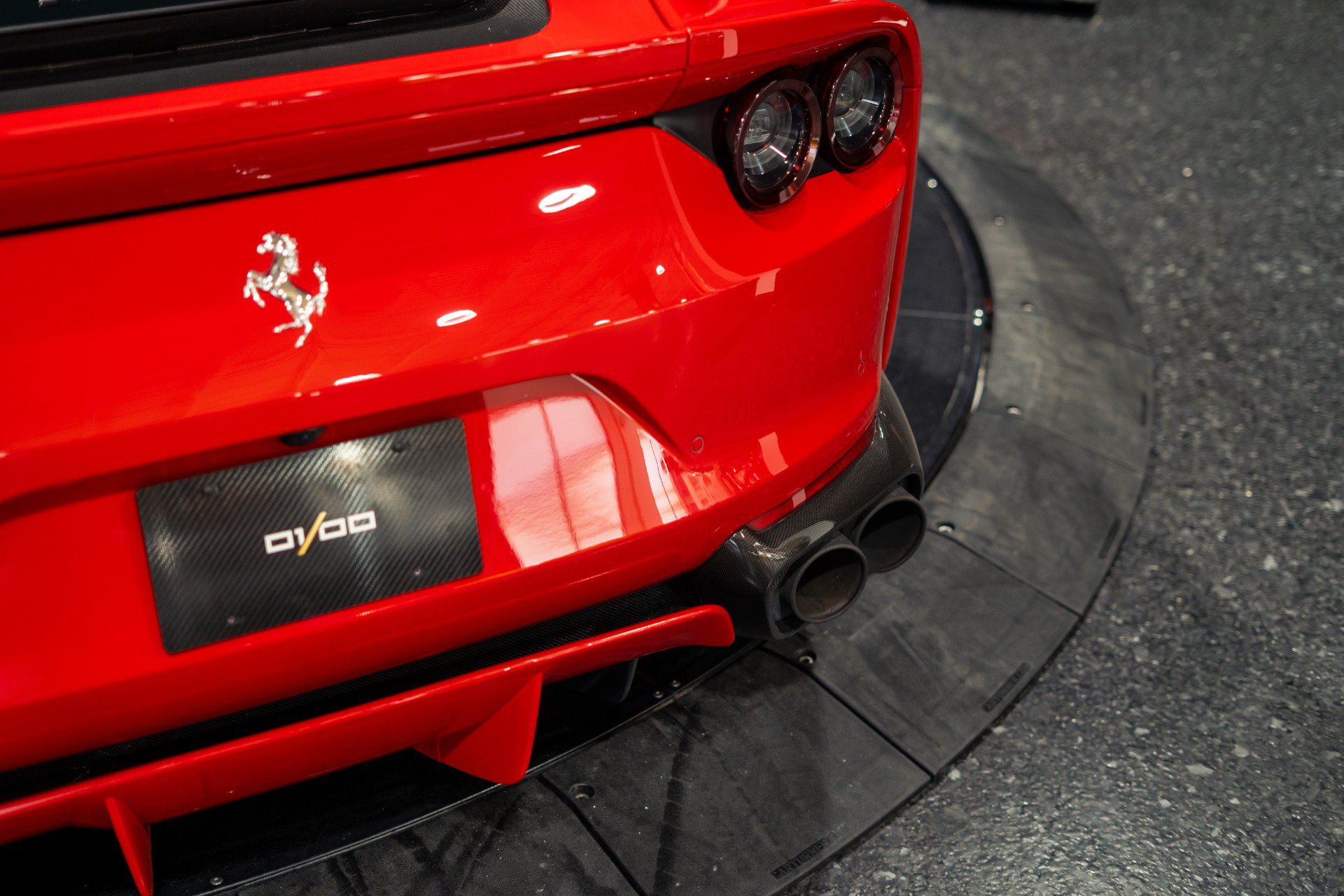 Used 2019 Ferrari 812 Superfast RWD image 20