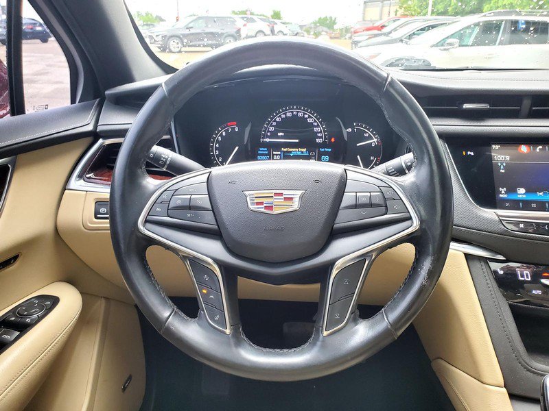 Used 2019 Cadillac XT5 Luxury FWD image 9