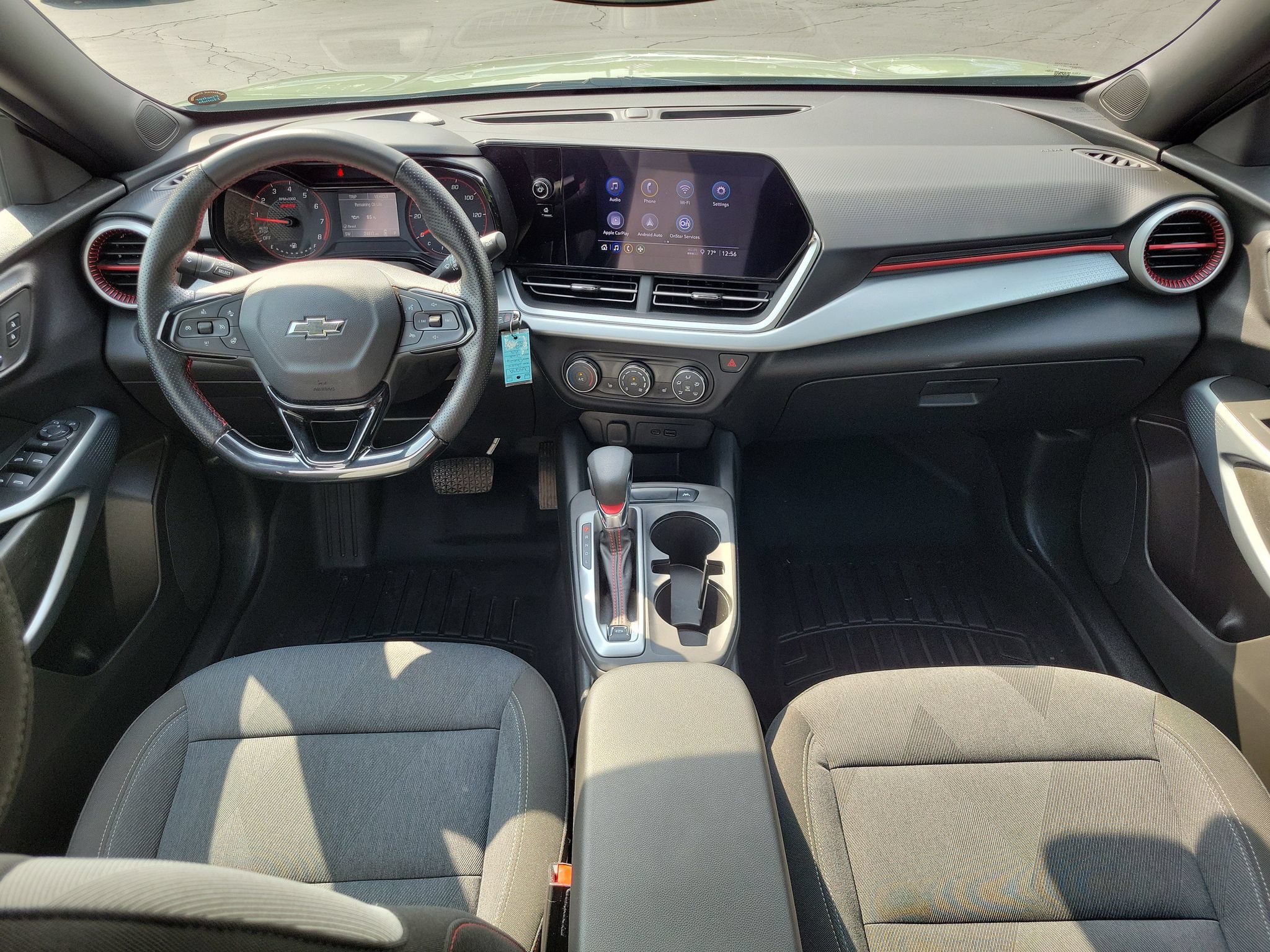 Used 2024 Chevrolet Trax RS w/ Sunroof Package FWD image 22