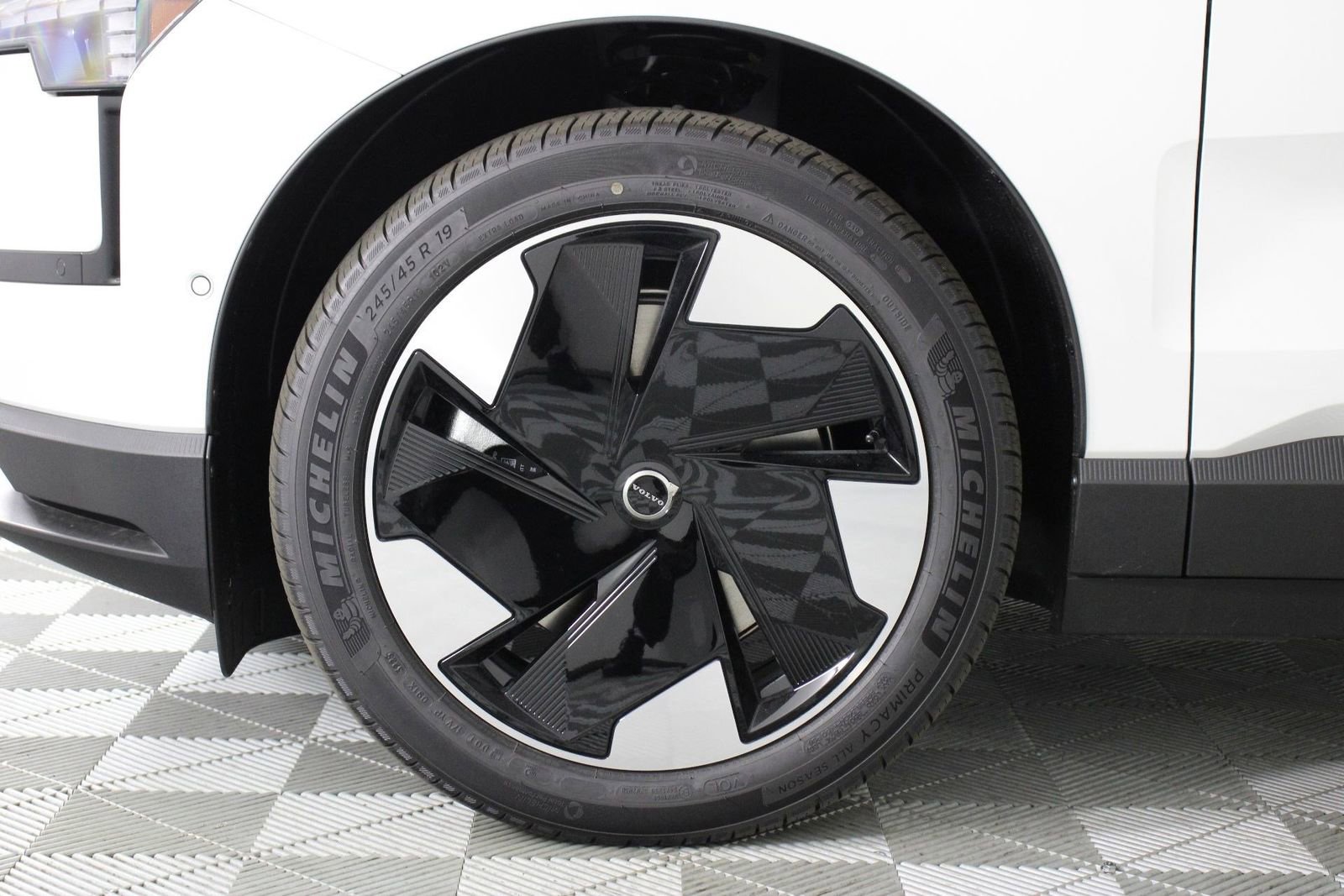 New 2026 Volvo EX30 Ultra AWD/4WD image 12