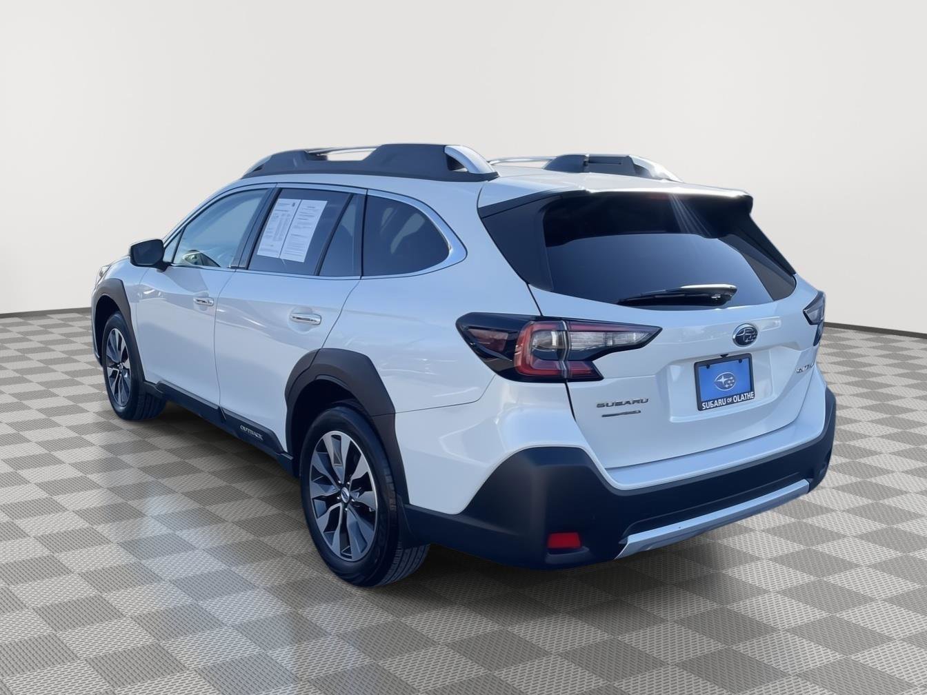 Certified 2023 Subaru Outback Touring XT image 5