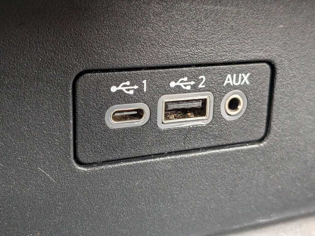 Used 2025 Nissan Altima 2.5 SV FWD image 20