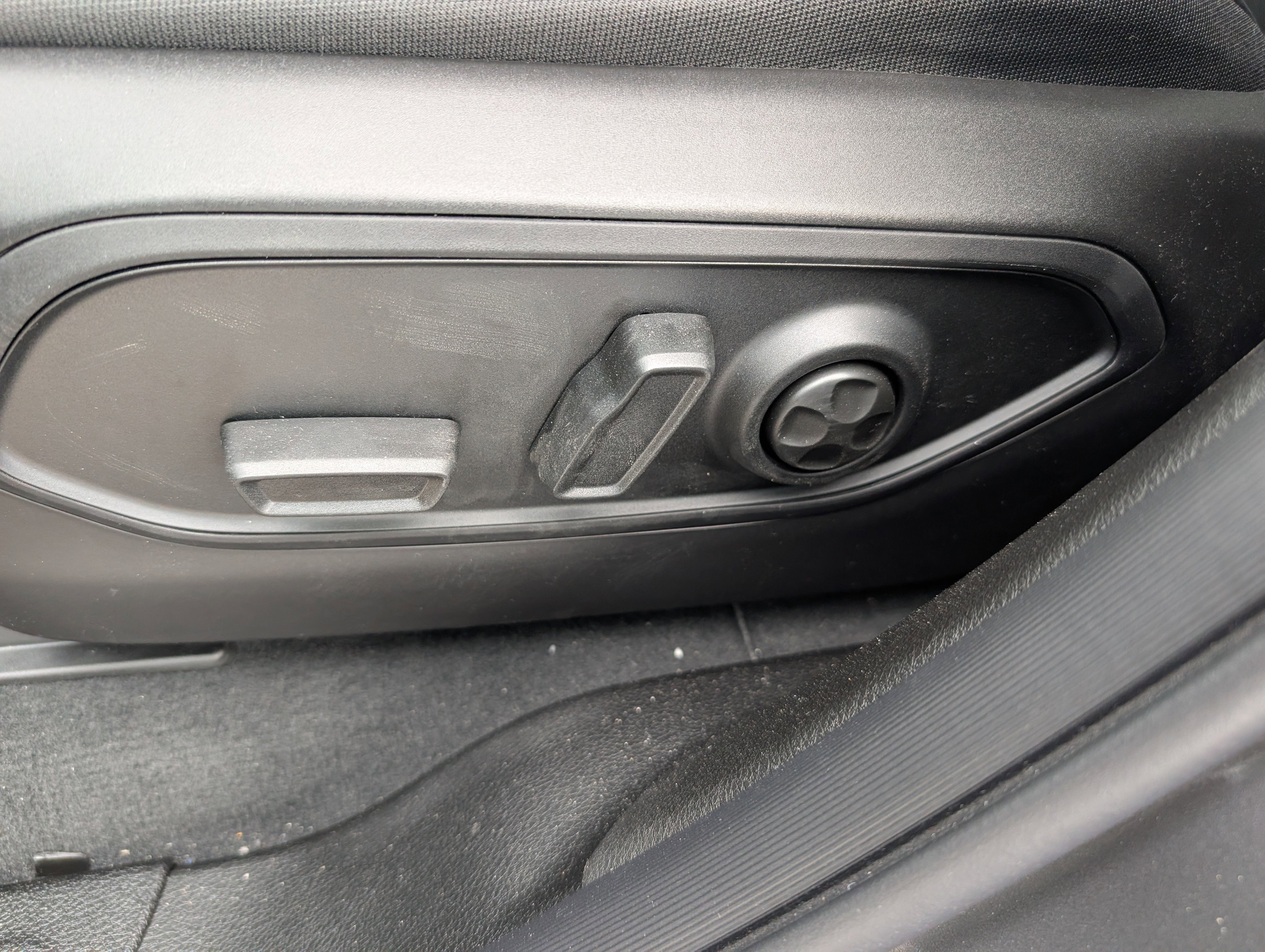 New 2026 Jeep Grand Cherokee Limited image 17