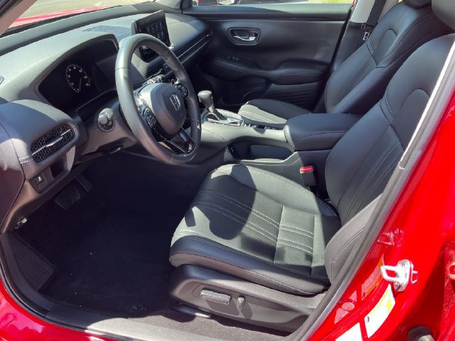 Certified 2024 Honda HR-V EX-L image 3