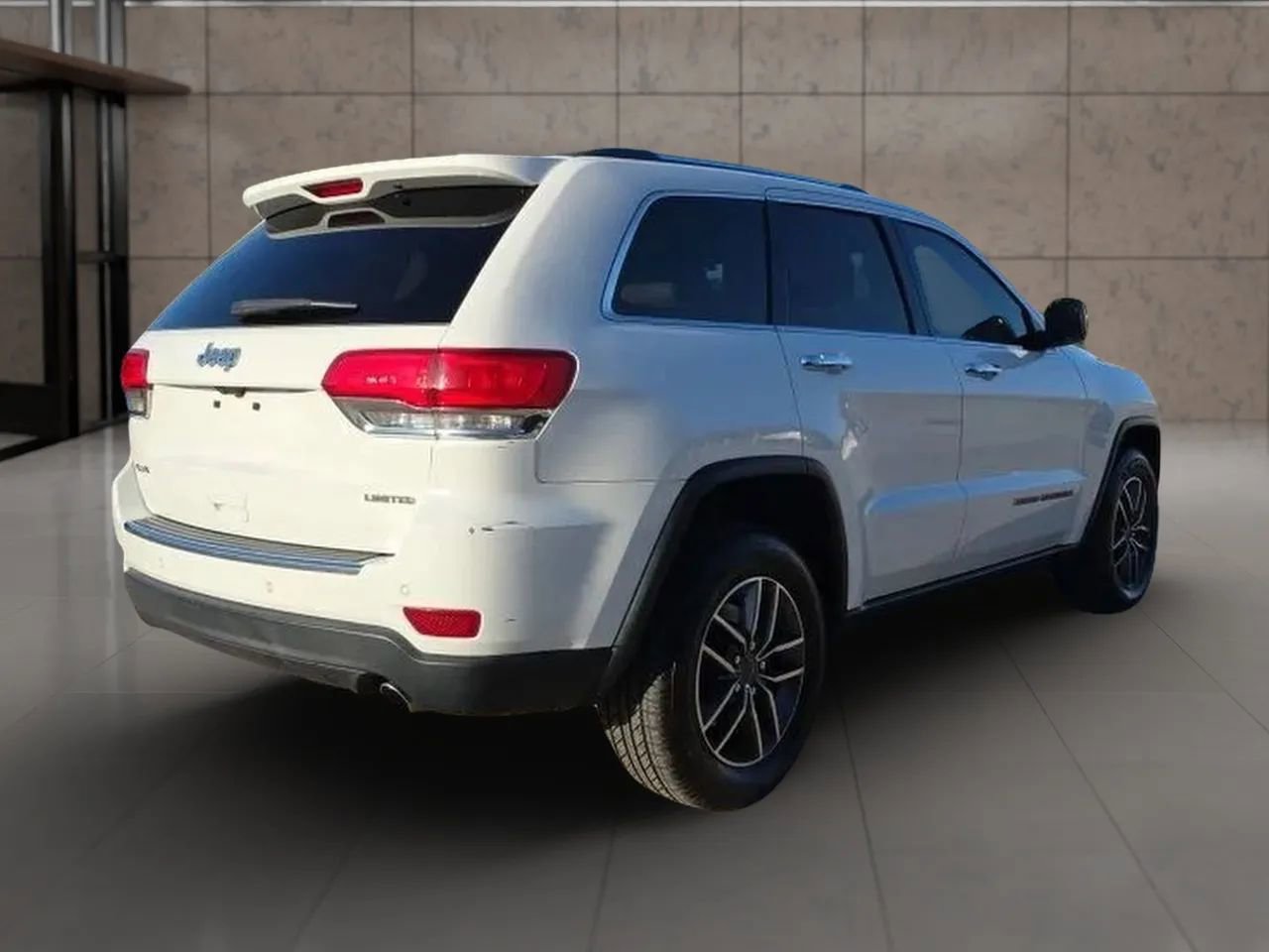 Used 2019 Jeep Grand Cherokee Limited w/ Luxury Group II image 7