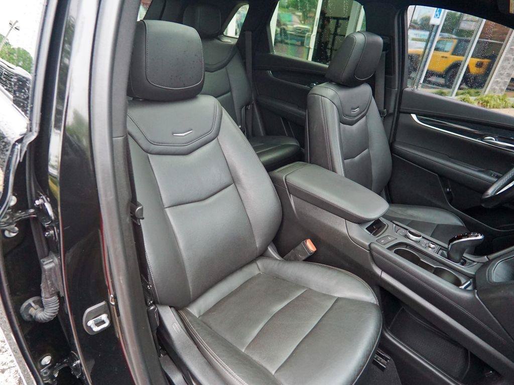 Used 2020 Cadillac XT5 Premium Luxury AWD/4WD image 31