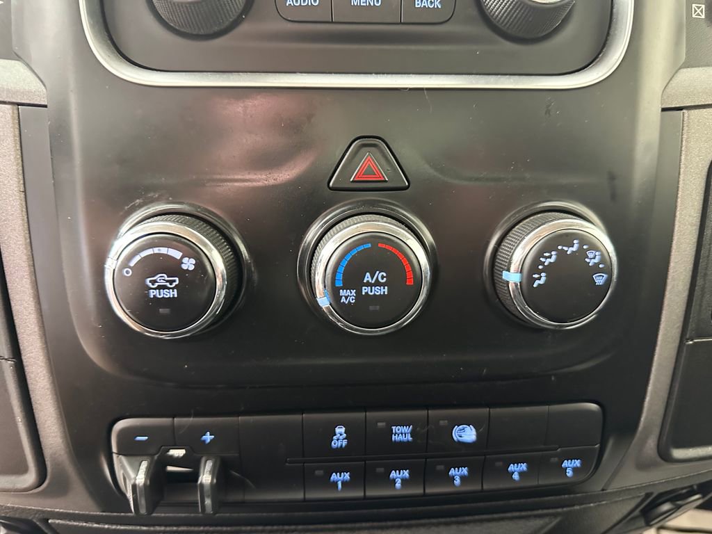 Used 2016 RAM 3500 Tradesman RWD image 22