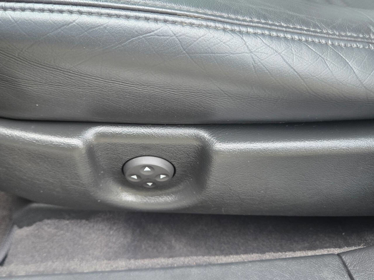 Used 2008 Kia Amanti w/ Leather Pkg image 27