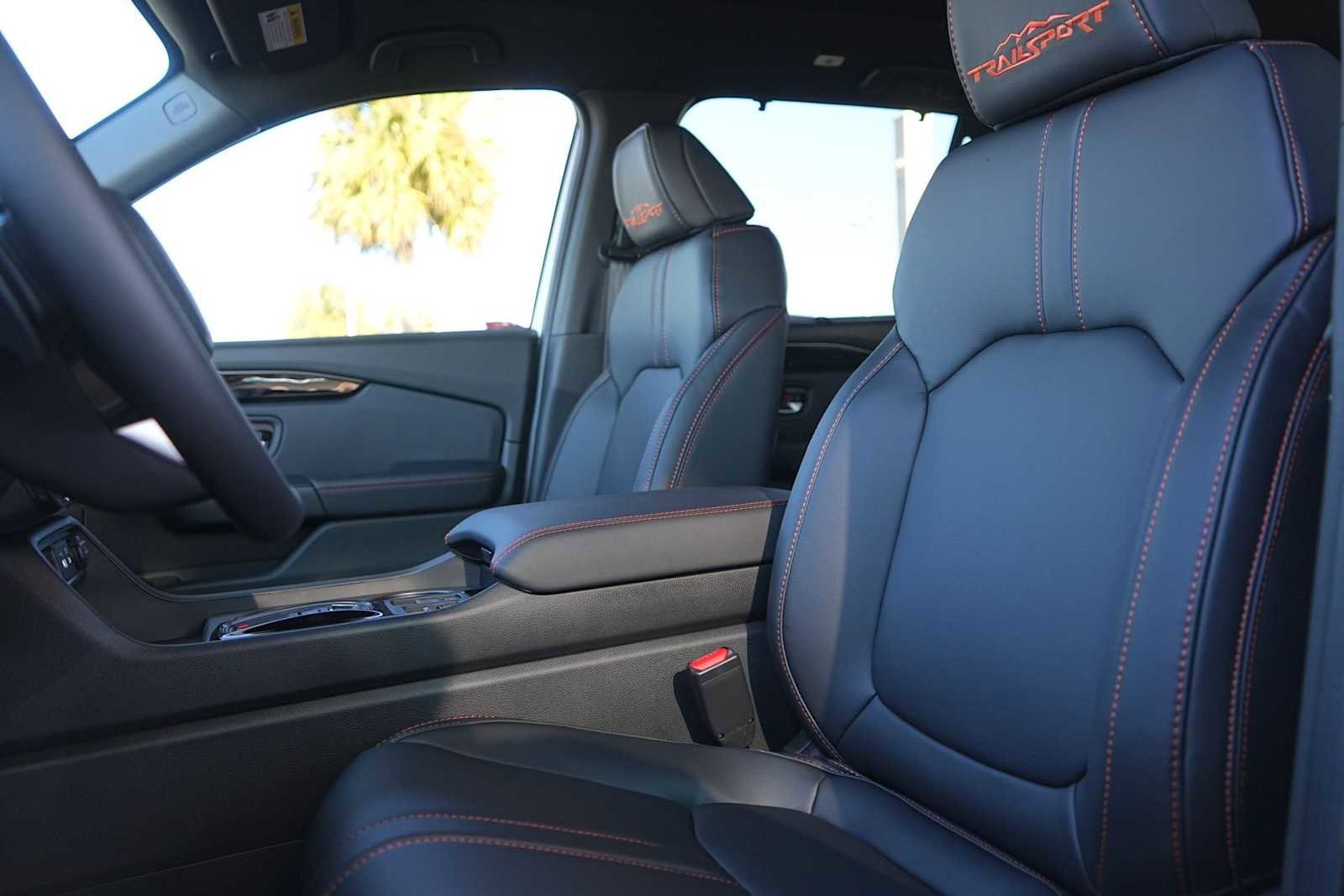 New 2025 Honda Pilot TrailSport image 11